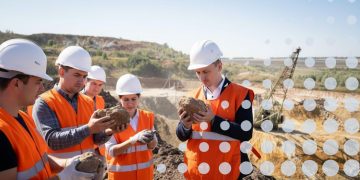 U.S. and Ukraine Earmark $150 Million for Minerals Deal