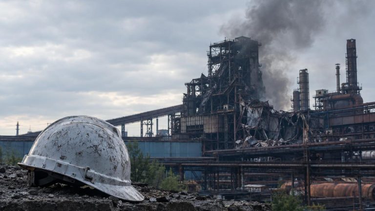 ArcelorMittal Kryvyi Rih Hit by Missile Strike, Halting Steel Production